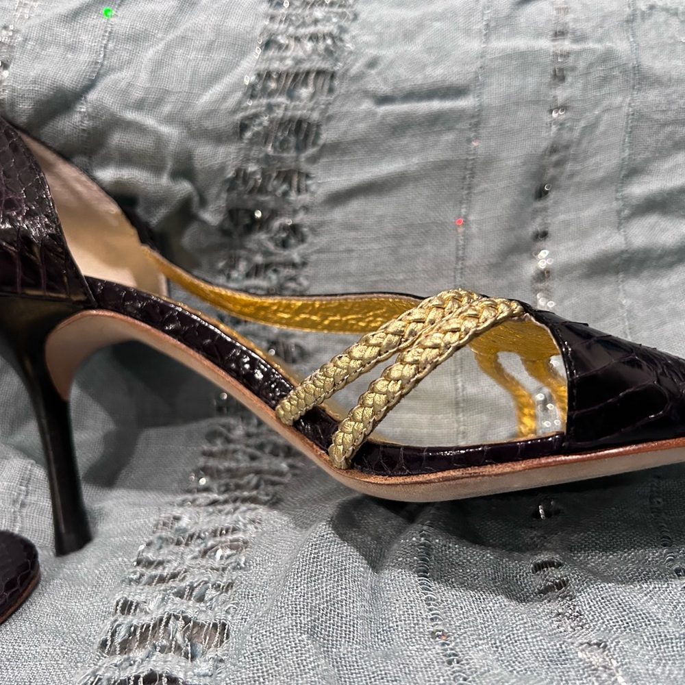 3” pumps, like new